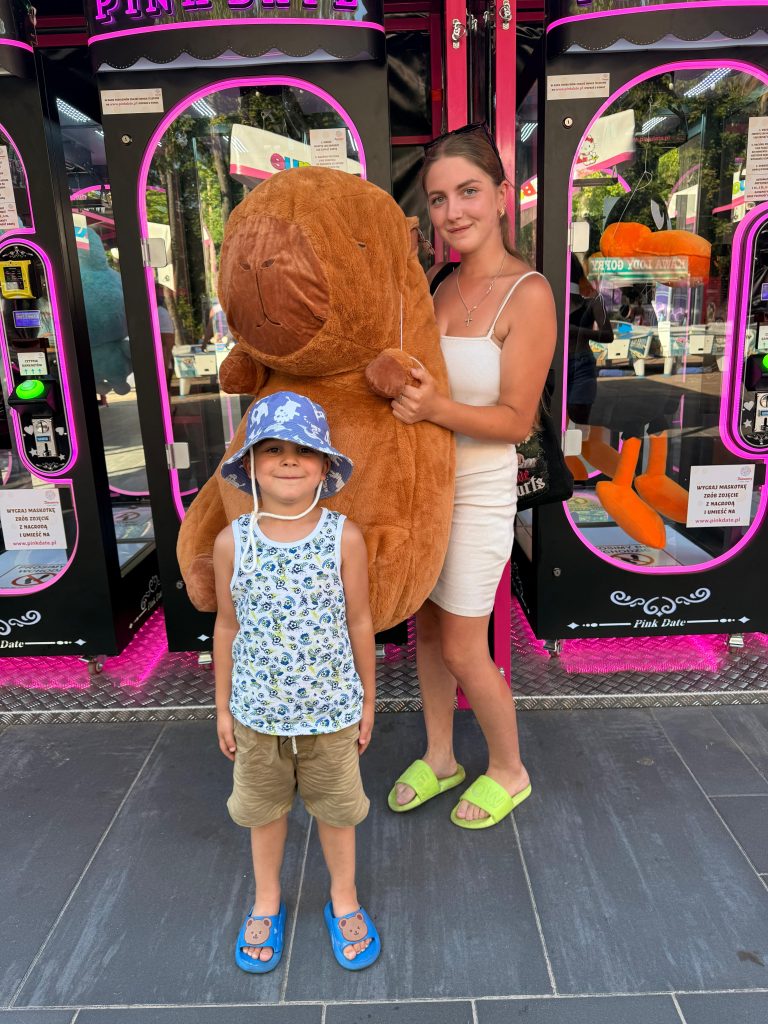 5529f71e-c43c-47b3-ba4b-bb13b460bbef