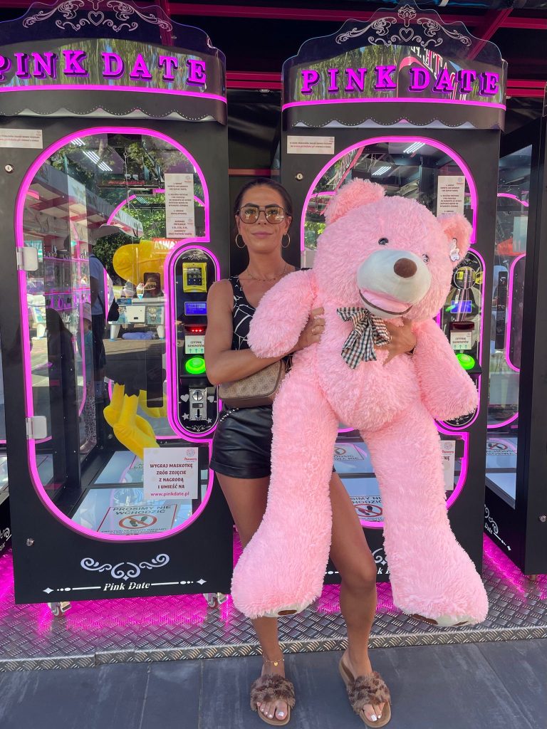 1fa9a32d-2c19-4b35-85ab-4043aae37e56 2