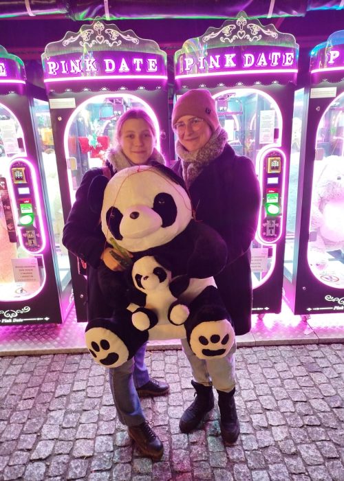 1f9d5fb4-6f64-4ff2-b52b-fba2eebc0fa8 3