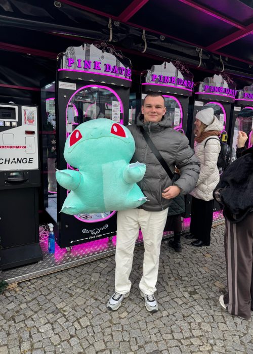 6ebfeec2-1741-4549-b5f6-9d693d95047d 3