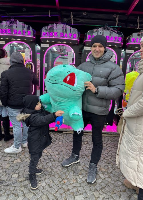 c0ed2c95-f6ee-4f61-9707-028b392af1c3 3