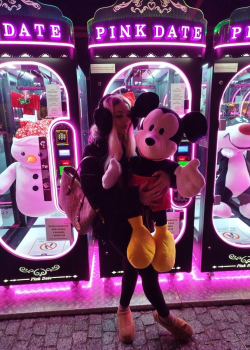 f33f9c24-4873-449d-8502-c84f7c6cbbab 3